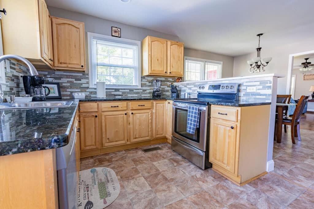 Charming 3-Bedroom Home In Rossville, Ga - Family Retreat Exteriör bild